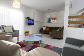 Гостиница Eshkol Housing Haifa - Sea View Villa  Хайфа